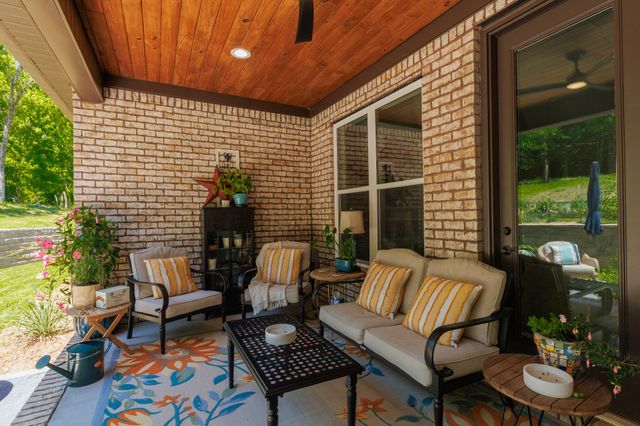 2022 Southport Rd, Culleoka, TN 38451
