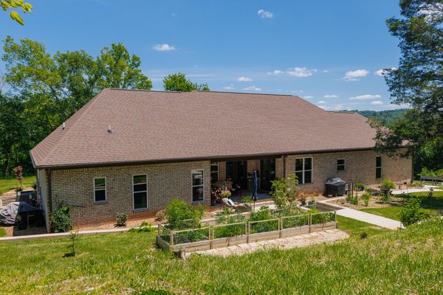 2022 Southport Rd, Culleoka, TN 38451