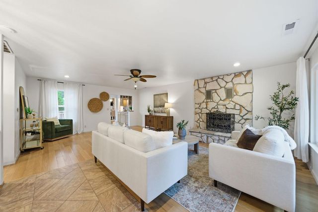 12880 Tabeau Ct, Pine Grove, CA 95665