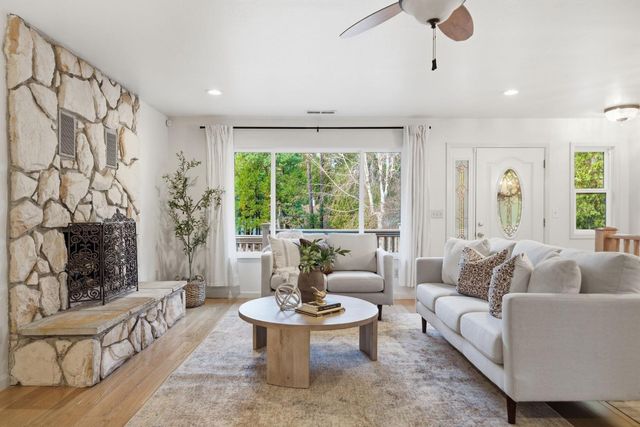 12880 Tabeau Ct, Pine Grove, CA 95665