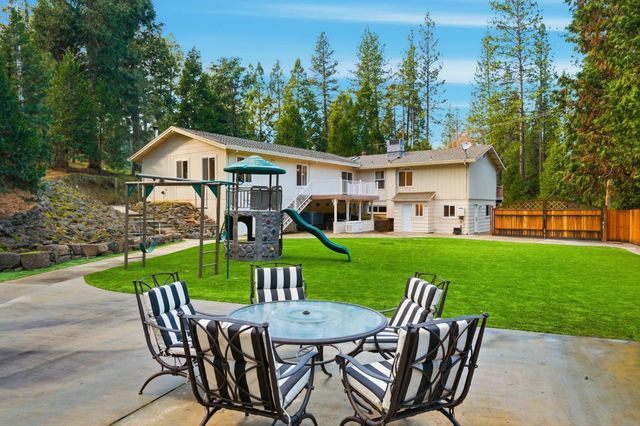 12880 Tabeau Ct, Pine Grove, CA 95665