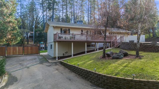 12880 Tabeau Ct, Pine Grove, CA 95665