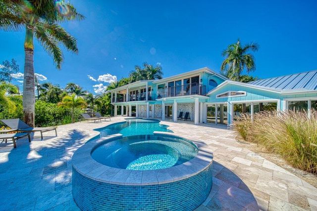 659 SW Bittern Street, Palm City, FL 34990