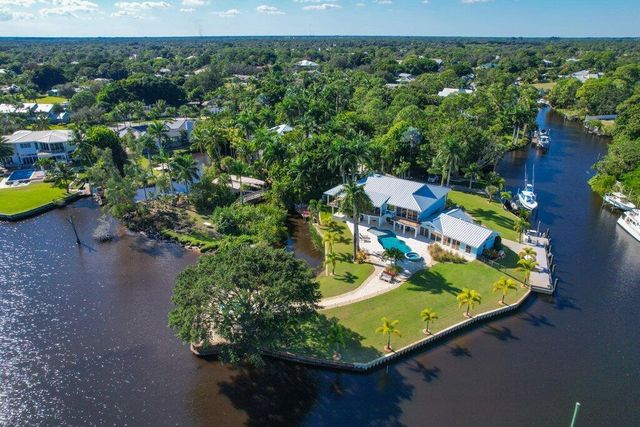 659 SW Bittern Street, Palm City, FL 34990