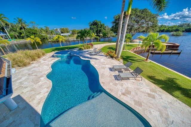 659 SW Bittern Street, Palm City, FL 34990