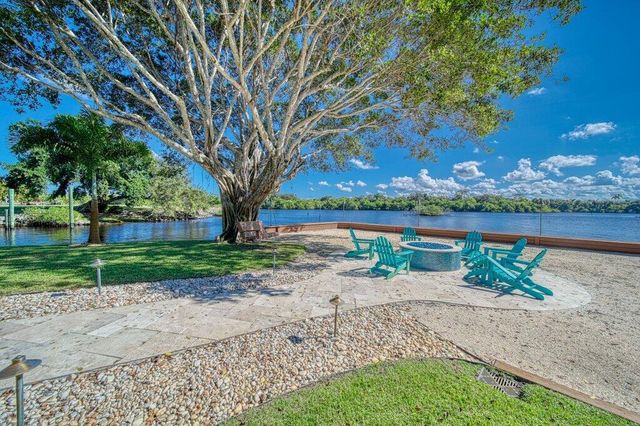 659 SW Bittern Street, Palm City, FL 34990