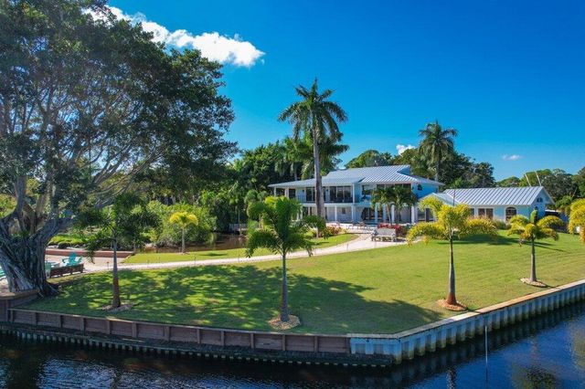 659 SW Bittern Street, Palm City, FL 34990