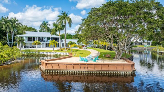 659 SW Bittern Street, Palm City, FL 34990