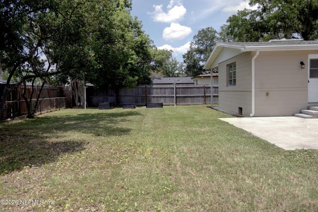 5020 GARETTE Drive E, Jacksonville, FL 32210