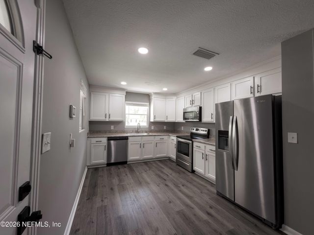 5020 GARETTE Drive E, Jacksonville, FL 32210
