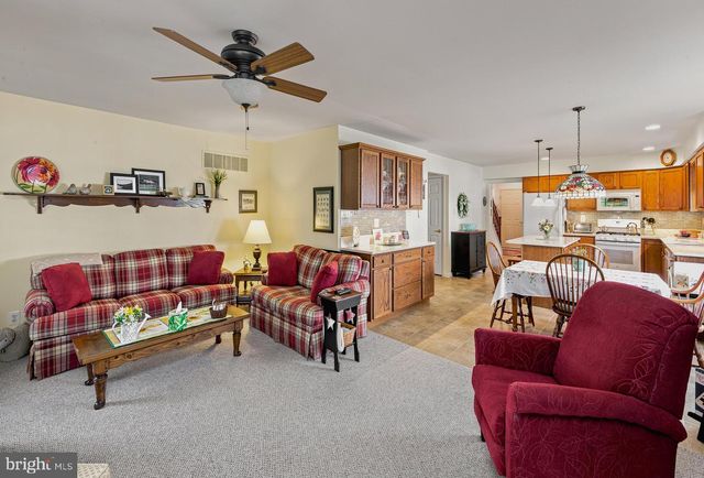24 BEAR CREEK DR, Mantua, NJ 08051