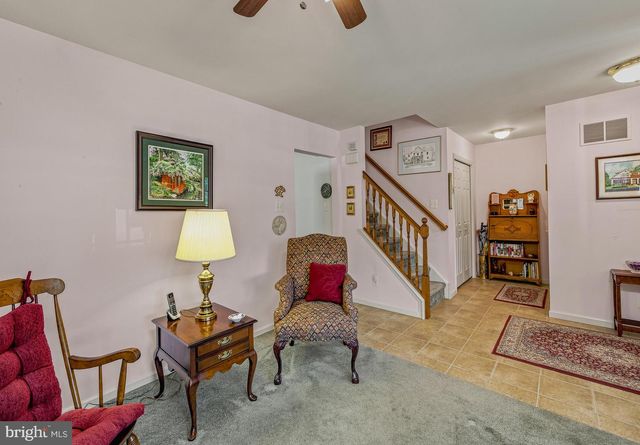 24 BEAR CREEK DR, Mantua, NJ 08051