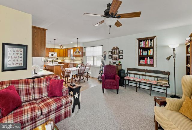 24 BEAR CREEK DR, Mantua, NJ 08051