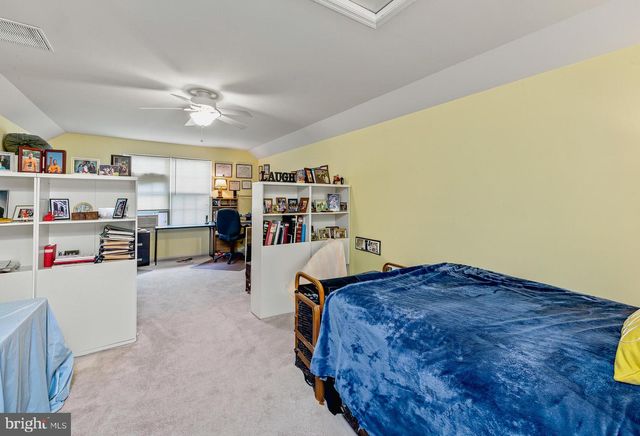 24 BEAR CREEK DR, Mantua, NJ 08051
