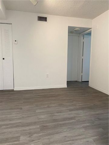 12112 Saint Andrews Place 205, Miramar, FL 33025