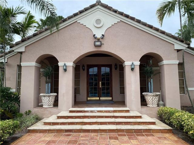 12112 Saint Andrews Place 205, Miramar, FL 33025