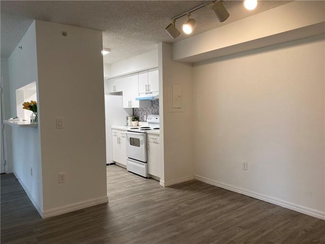 12112 Saint Andrews Place 205, Miramar, FL 33025