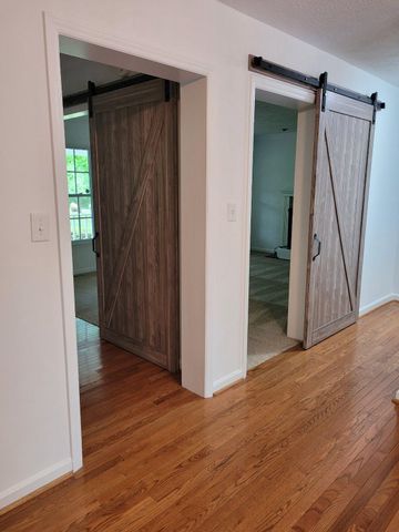 10550 BRENT TOWN RD, Catlett, VA 20119
