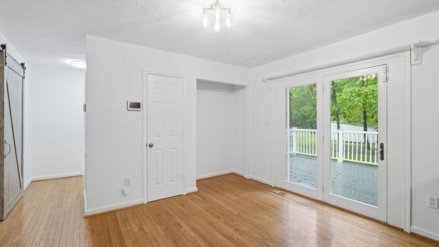 10550 BRENT TOWN RD, Catlett, VA 20119
