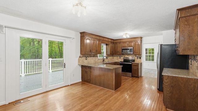 10550 BRENT TOWN RD, Catlett, VA 20119