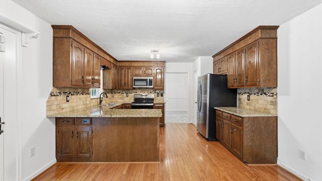 10550 BRENT TOWN RD, Catlett, VA 20119