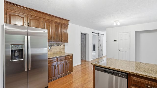 10550 BRENT TOWN RD, Catlett, VA 20119
