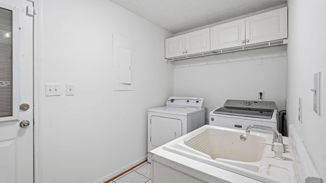 10550 BRENT TOWN RD, Catlett, VA 20119