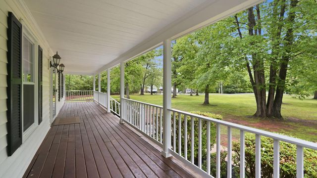 10550 BRENT TOWN RD, Catlett, VA 20119