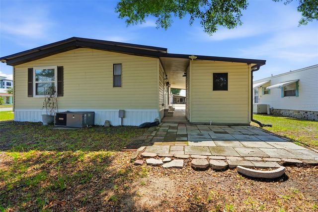 3933 SARAH DRIVE, Wesley Chapel, FL 33543