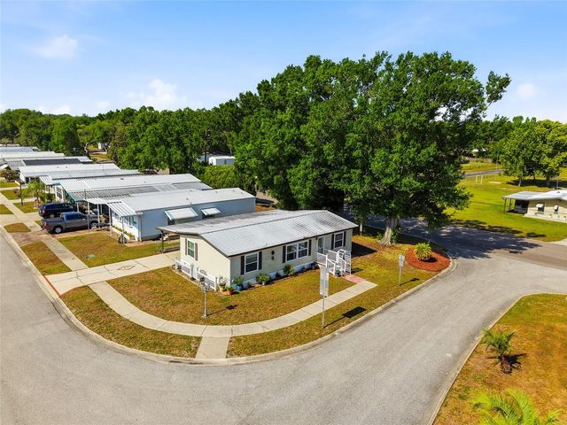 3933 SARAH DRIVE, Wesley Chapel, FL 33543