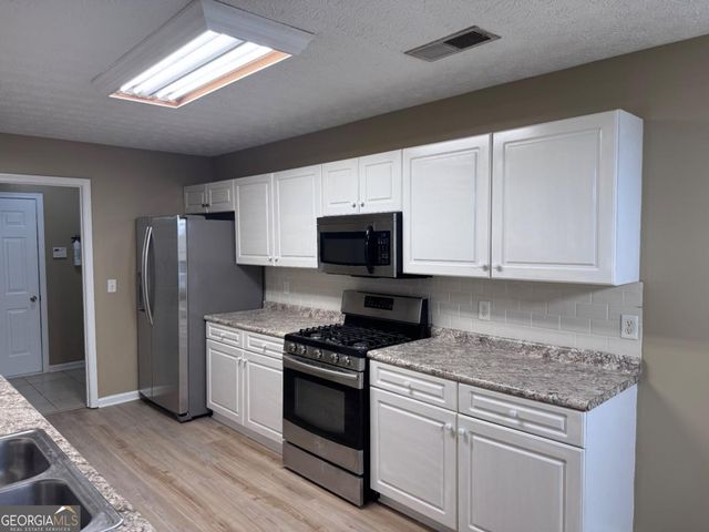 223 Christopher Drive, Hiram, GA 30141