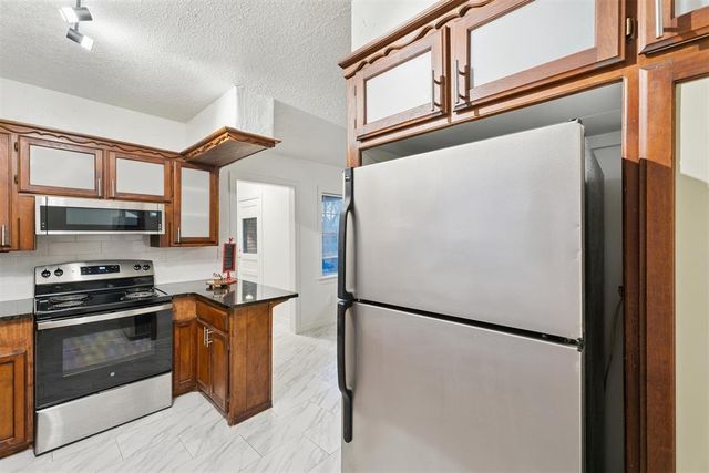 3020 NW 11th Street, Oklahoma City, OK 73107