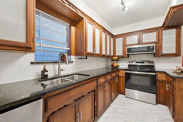 3020 NW 11th Street, Oklahoma City, OK 73107