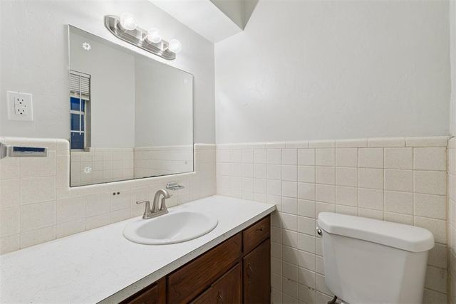 3020 NW 11th Street, Oklahoma City, OK 73107