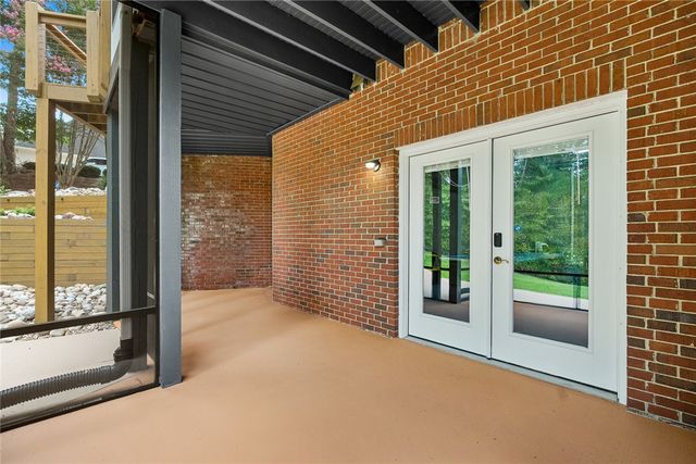 205 Cross Creek Drive, Seneca, SC 29678