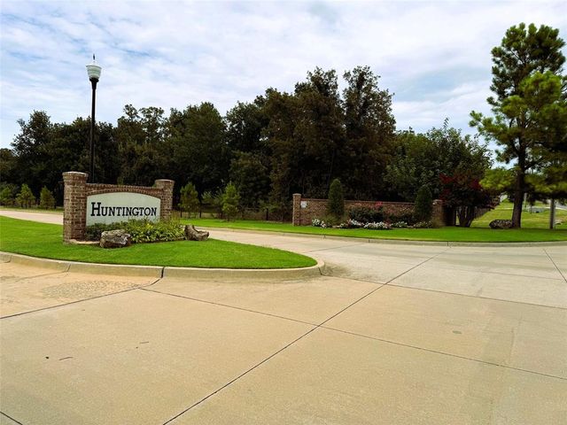 4425 Huntington Parkway, Choctaw, OK 73020