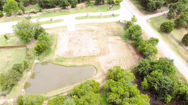 4425 Huntington Parkway, Choctaw, OK 73020