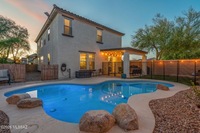 4687 W Calatrava Lane, Tucson, AZ 85742