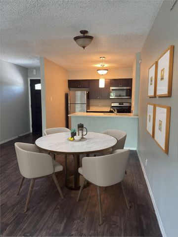 1202 Newning Ave 311, Austin, TX 78704