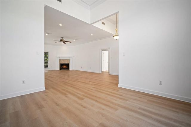 1675 Stonebridge Court, Mobile, AL 36695