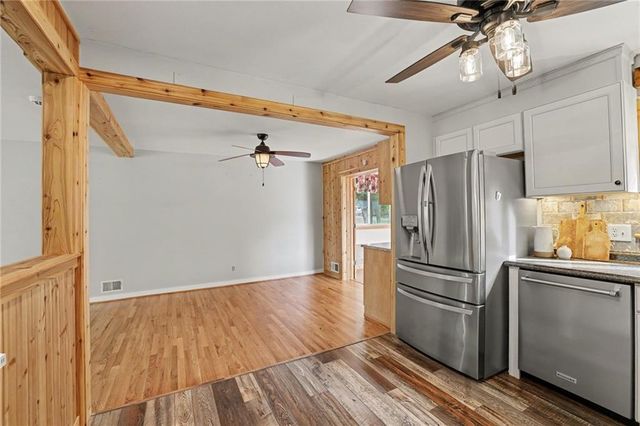 9029 Grandview Drive, Overland Park, KS 66212