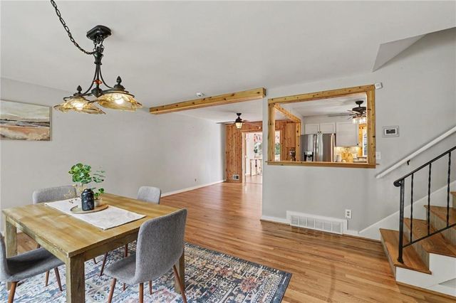 9029 Grandview Drive, Overland Park, KS 66212