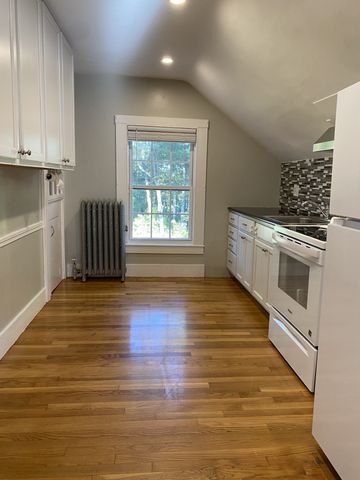 6 Edgehill Road 2, Woburn, MA 01801