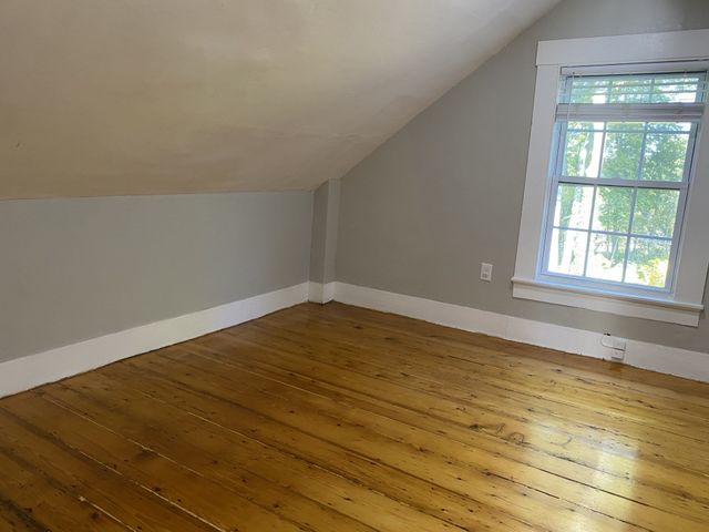 6 Edgehill Road 2, Woburn, MA 01801