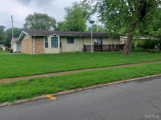 2240 Brook Drive, Florissant, MO 63033