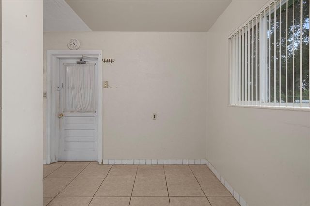 5409 S LOIS AVENUE, Tampa, FL 33616