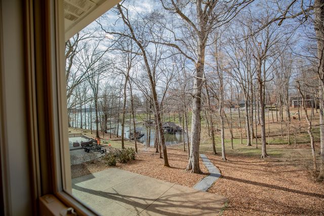 110 High Point Anchorage, Hendersonville, TN 37075