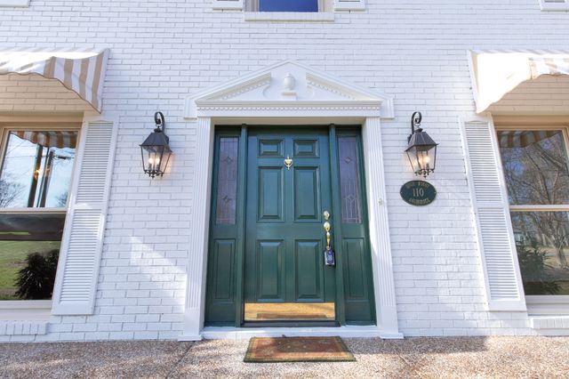 110 High Point Anchorage, Hendersonville, TN 37075