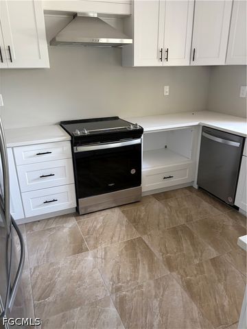 3580 Gondola LN, St James City, FL 33956