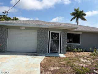 3580 Gondola LN, St James City, FL 33956